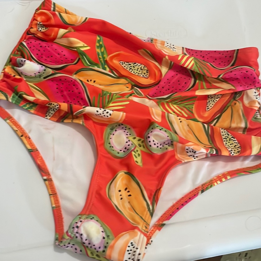 Women swimming bottom size S